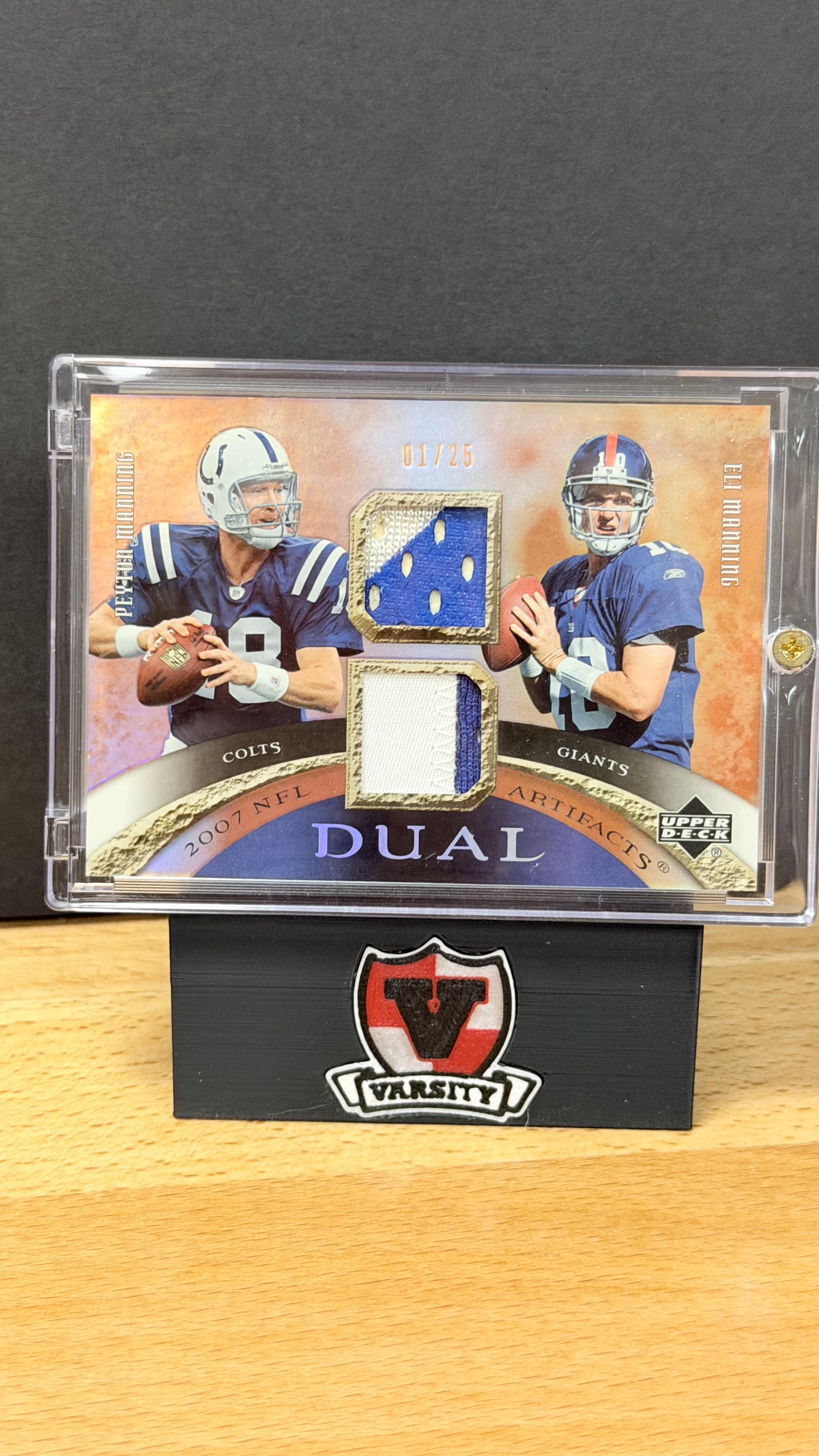 2007 Upper Deck Artifacts #DA-PE Peyton Manning / Eli Manning,  Dual Patch /25